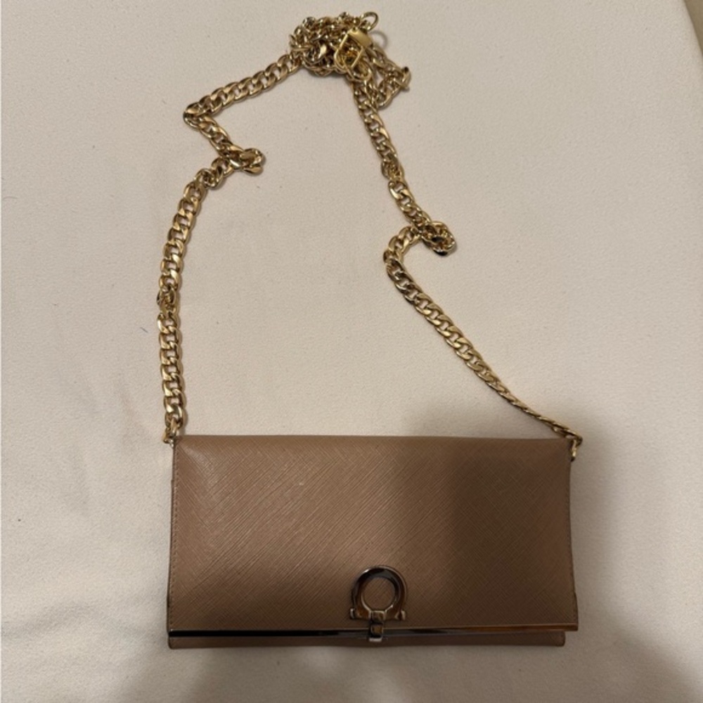 SALVATORE FERRAGAMO LONG WALLET IN EUC BEIGE COLOR LEATHER